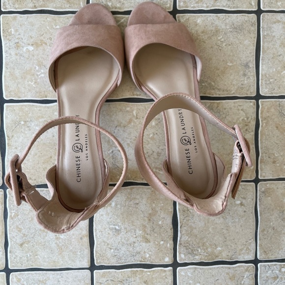 Chinese Laundry Rumor Sandal - Picture 5 of 6